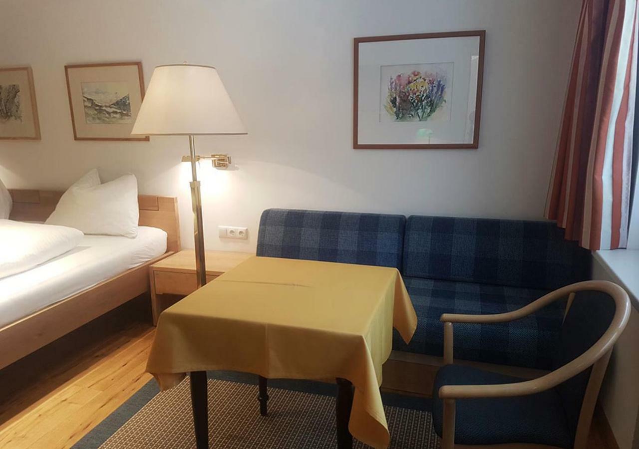 Comfort Bruckner Hotel 2*