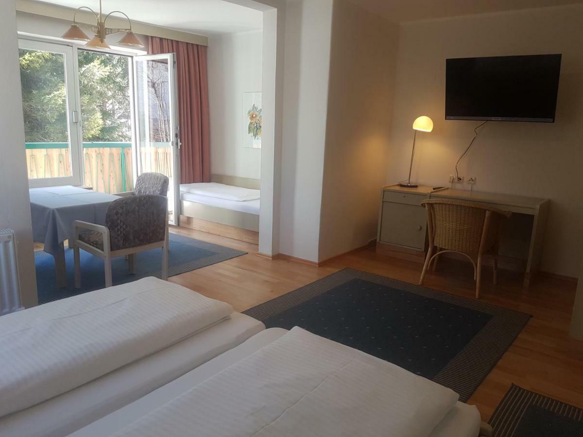 Comfort Bruckner Hotel 2*